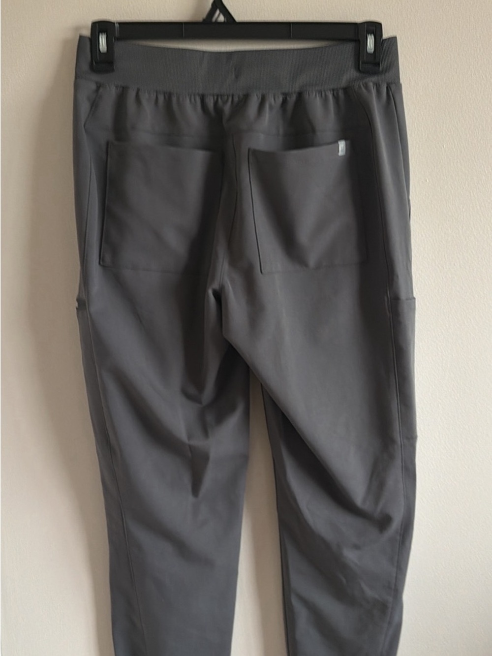Women's Fabletics Scrub set - Picture 11 of 15